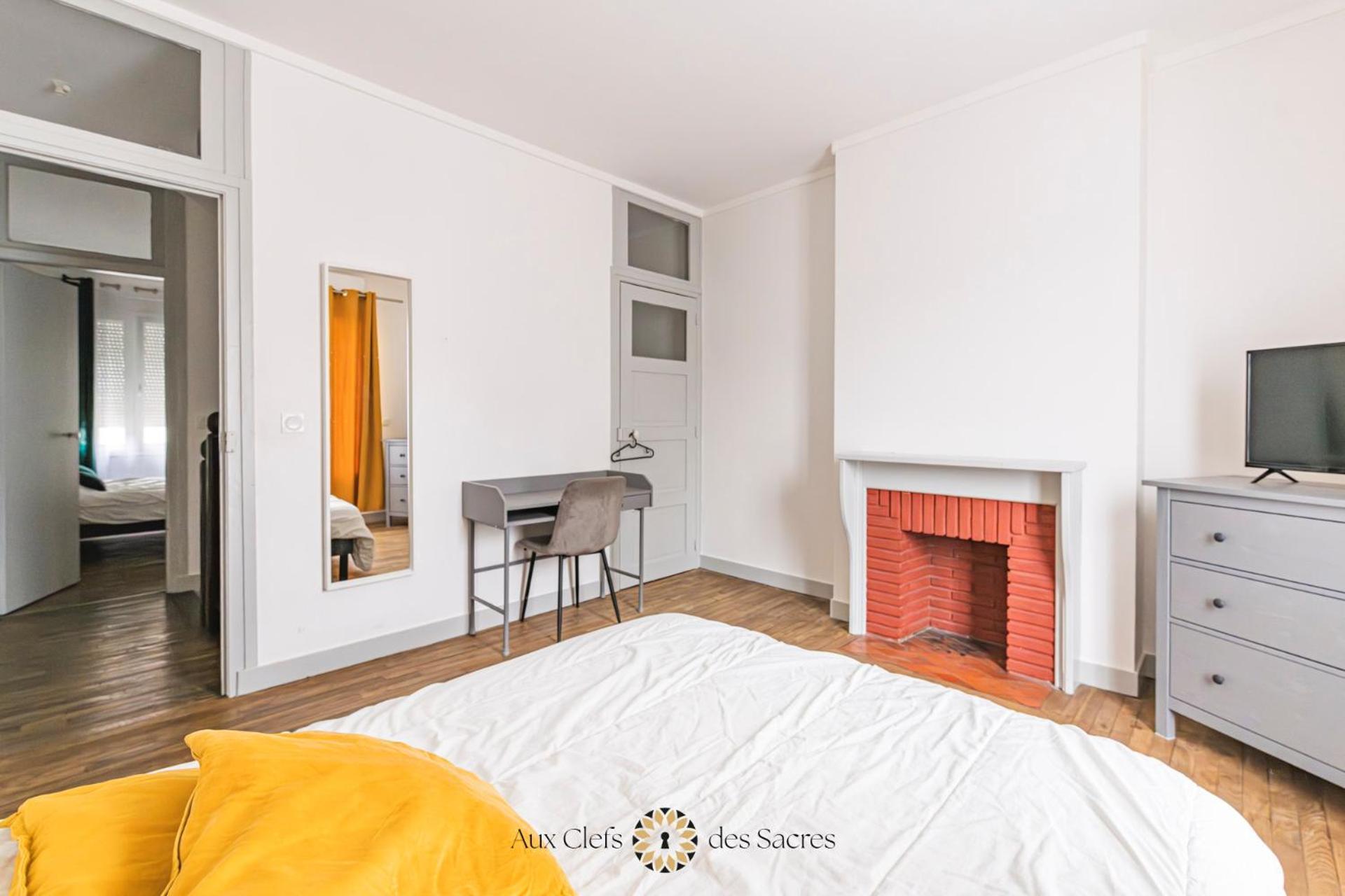 Maison De Ville Avec Cour Place Luton Reims Kültér fotó